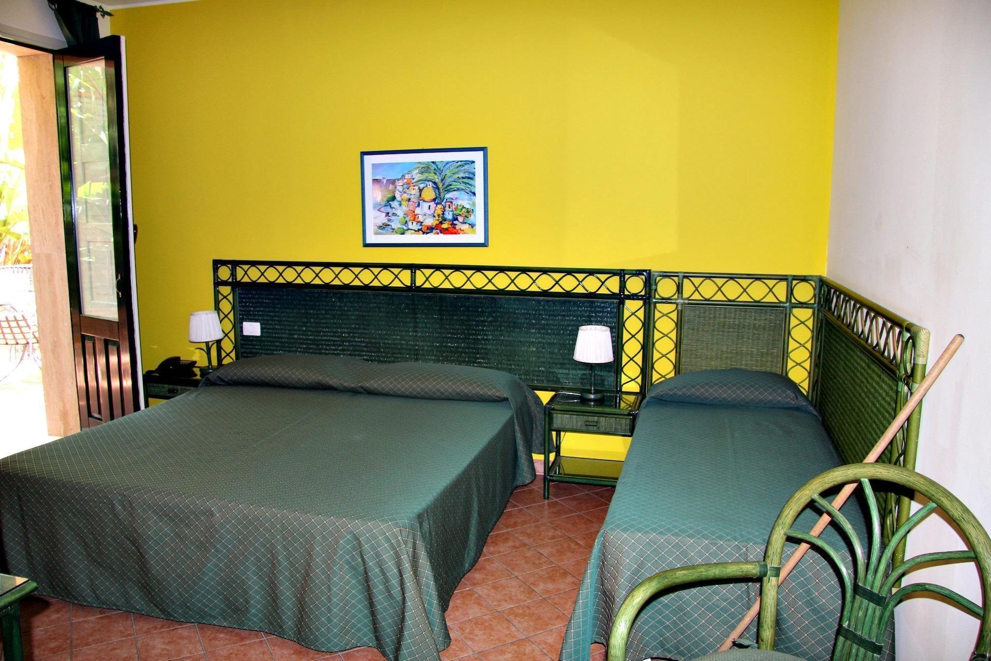 Baia Delle Sirene 3* Taormina