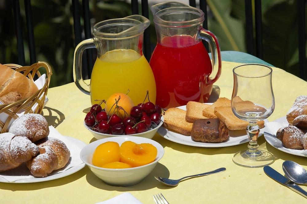 Hotel Baia Delle Sirene 3*