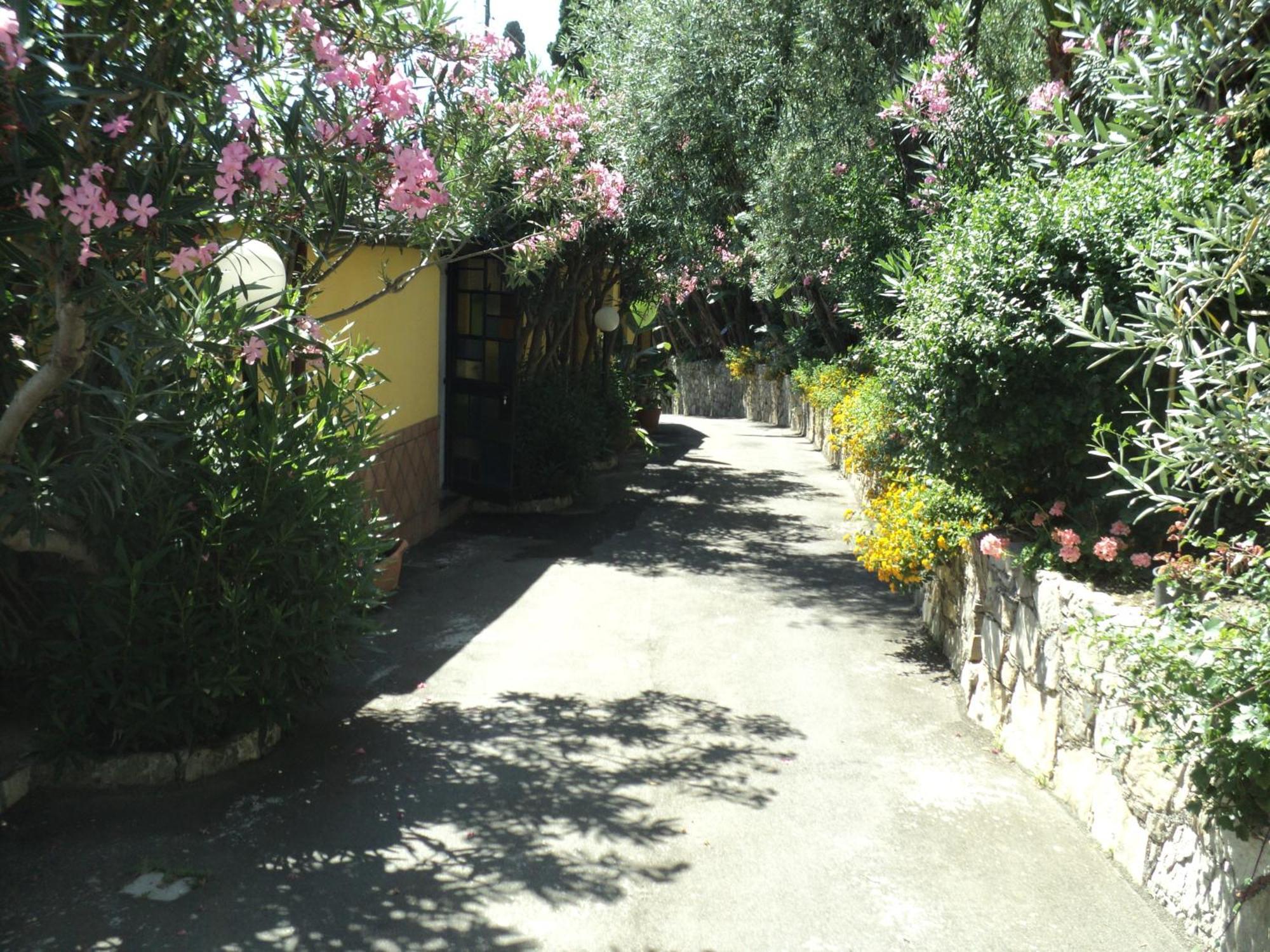 Baia Delle Sirene Taormina