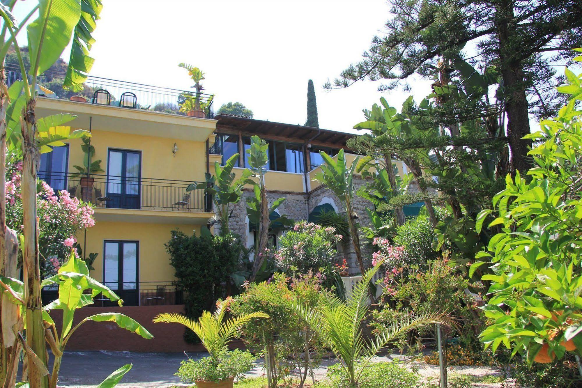 Baia Delle Sirene Taormina
